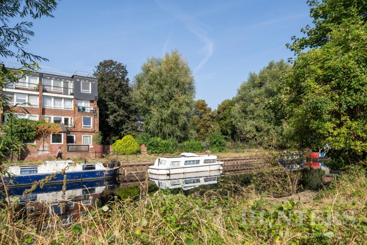 Bream Close, Tottenham