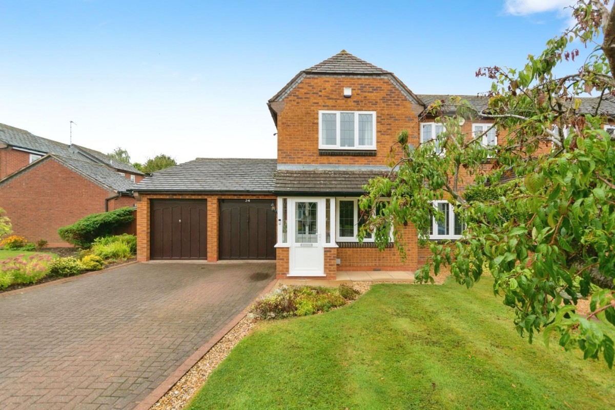 Yew Tree Close, Lapworth, Solihull