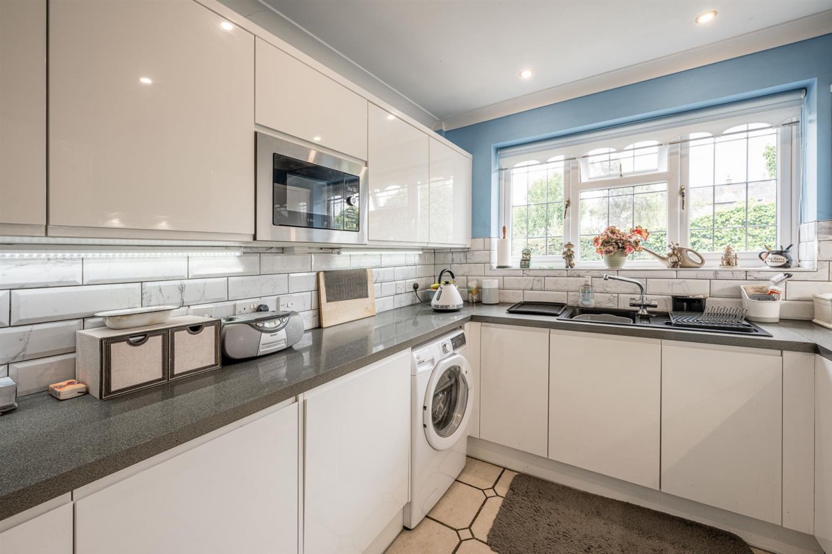 Rose Cottage Drive, Stourbridge, DY8 5PF