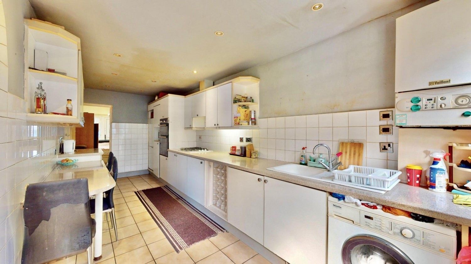 Adelaide Gardens, Chadwell Heath, RM6