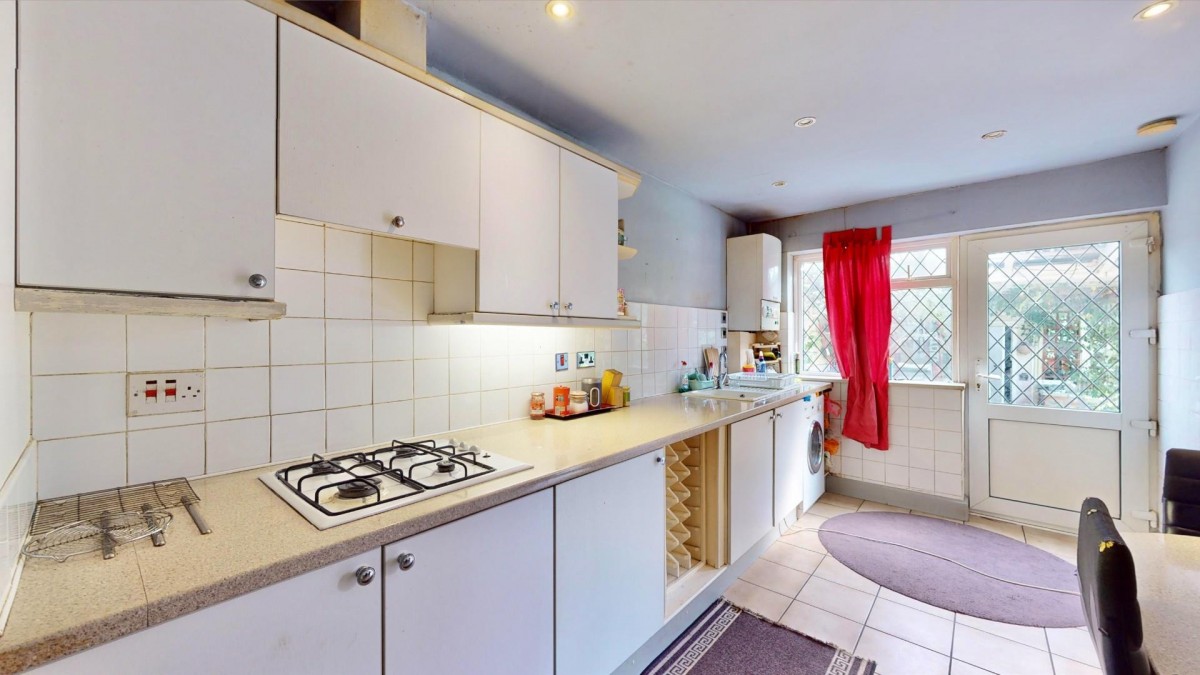Adelaide Gardens, Chadwell Heath, RM6