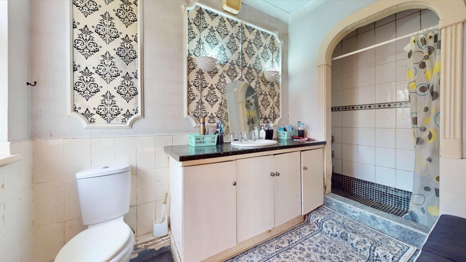 Adelaide Gardens, Chadwell Heath, RM6