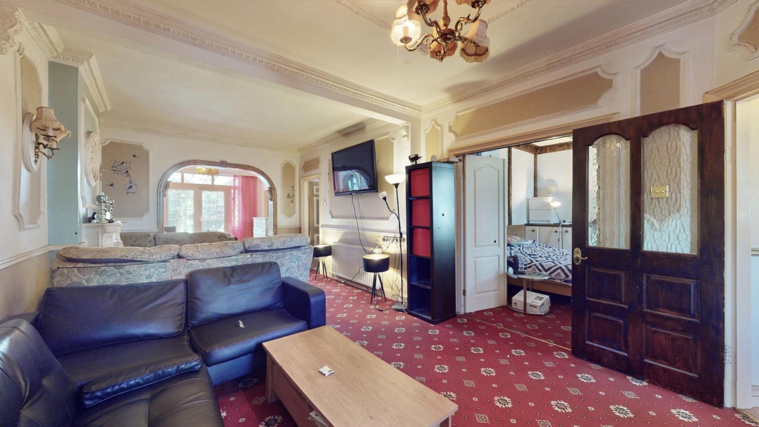 Adelaide Gardens, Chadwell Heath, RM6