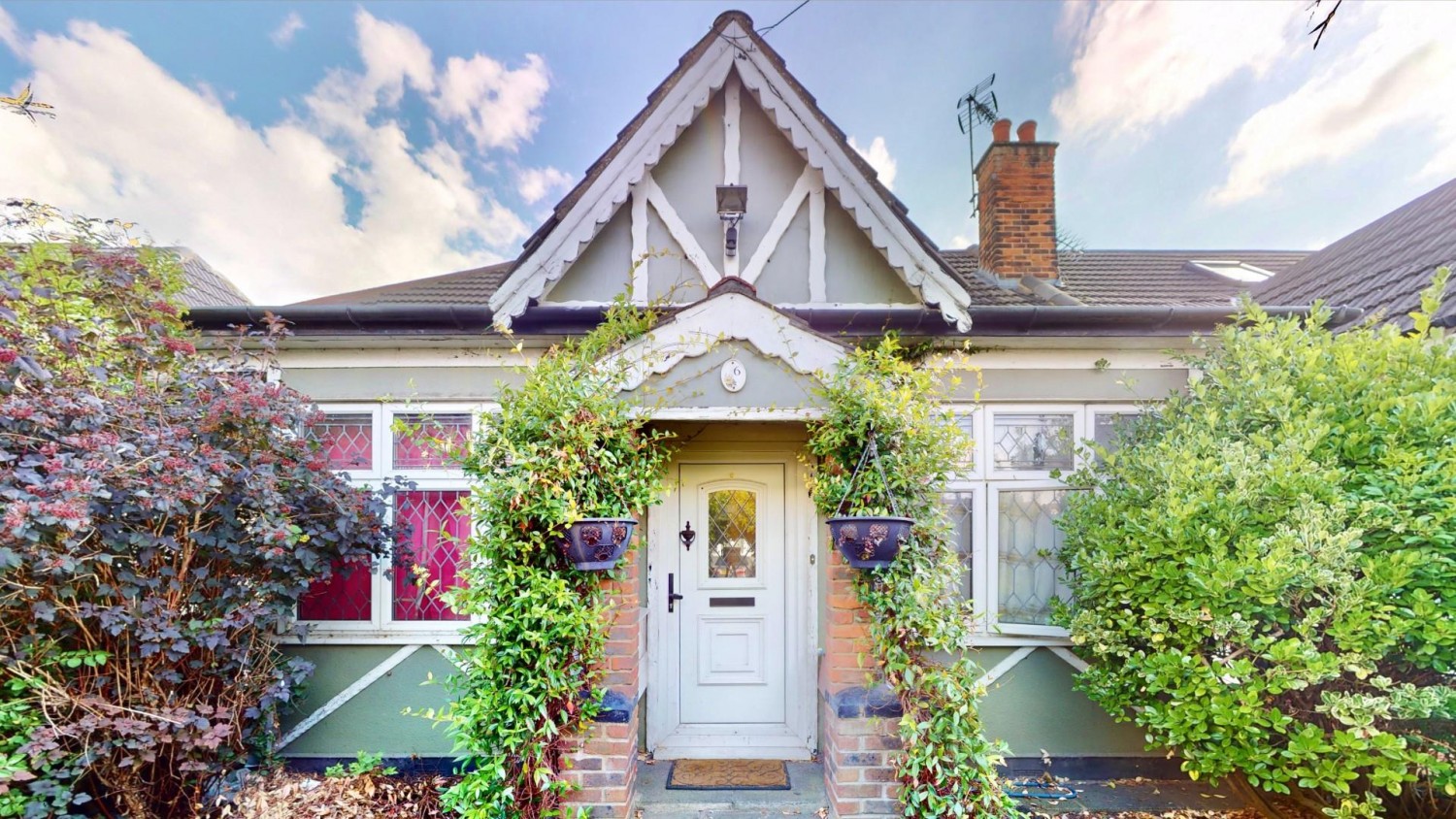Adelaide Gardens, Chadwell Heath, RM6