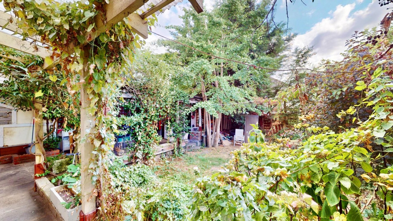 Adelaide Gardens, Chadwell Heath, RM6