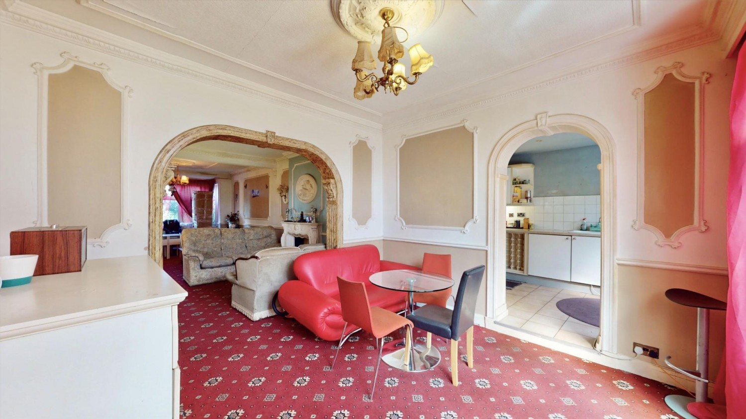 Adelaide Gardens, Chadwell Heath, RM6