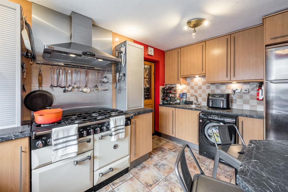 Rivington Close, Norton, Stourbridge, DY8 3YN