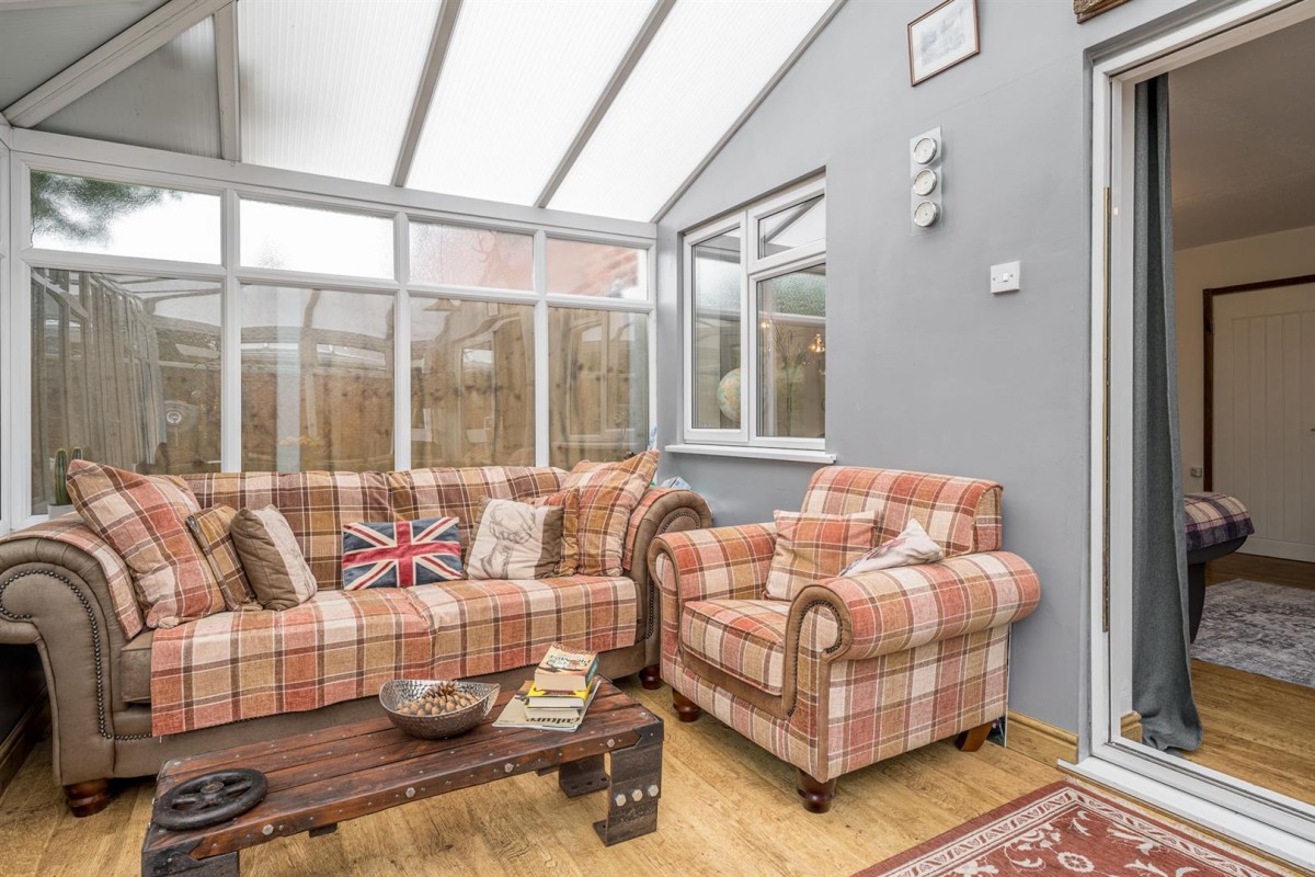 Rivington Close, Norton, Stourbridge, DY8 3YN