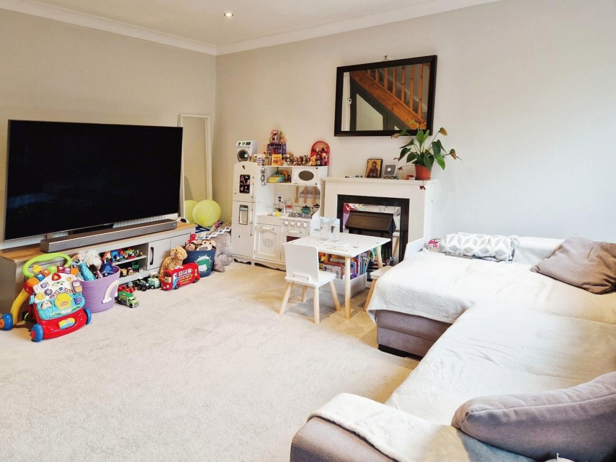 Truro Road, Harrogate, HG3 2TD