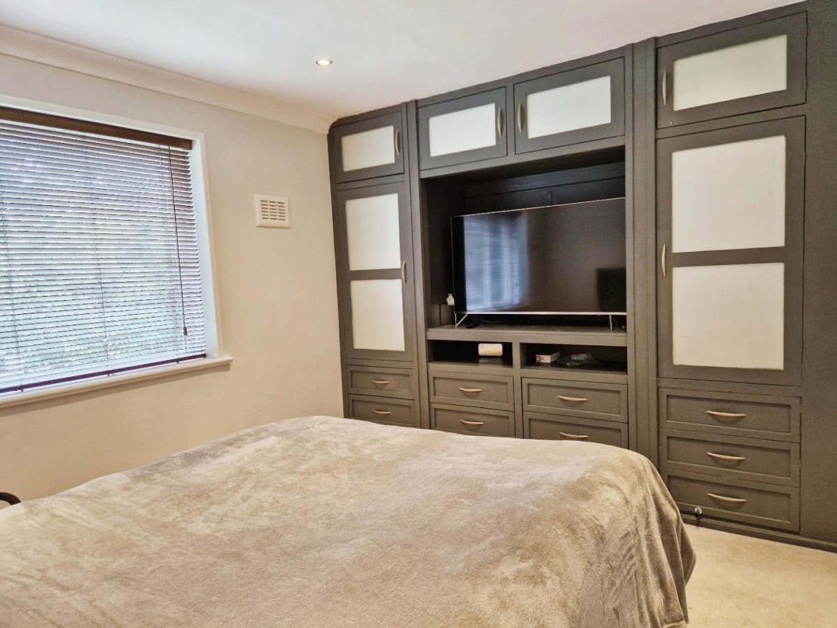 Truro Road, Harrogate, HG3 2TD