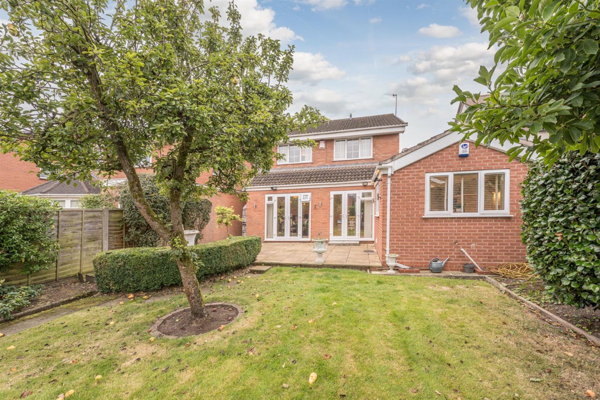 Barnett Lane, Kingswinford, DY6 9PN