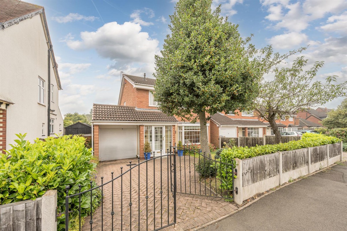 Barnett Lane, Kingswinford, DY6 9PN