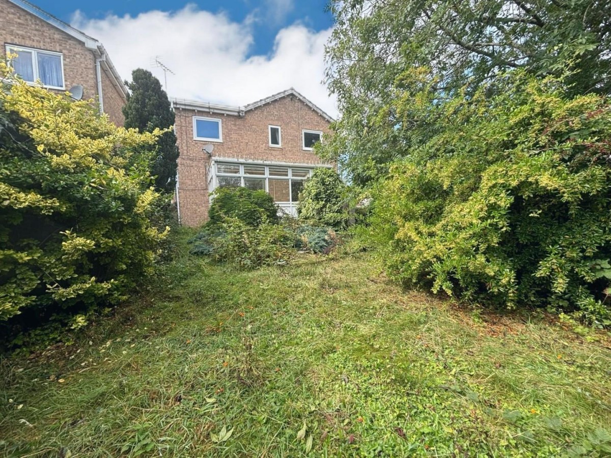 Eagleton Drive, High Green, Sheffield