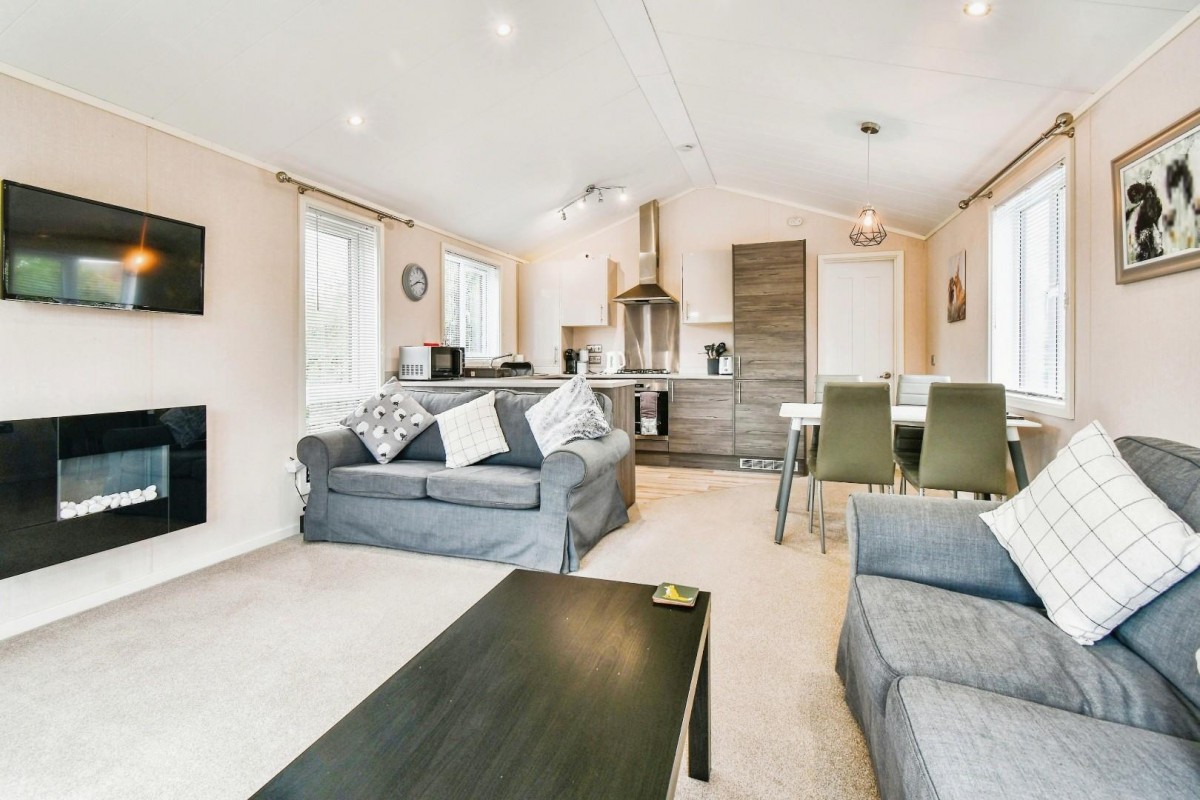 Hull Road, Wilberfoss, York, YO41 5PF