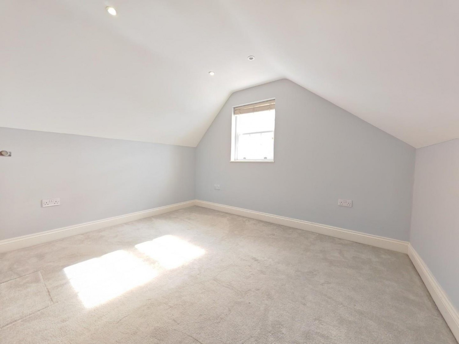 Peach Street, Wokingham