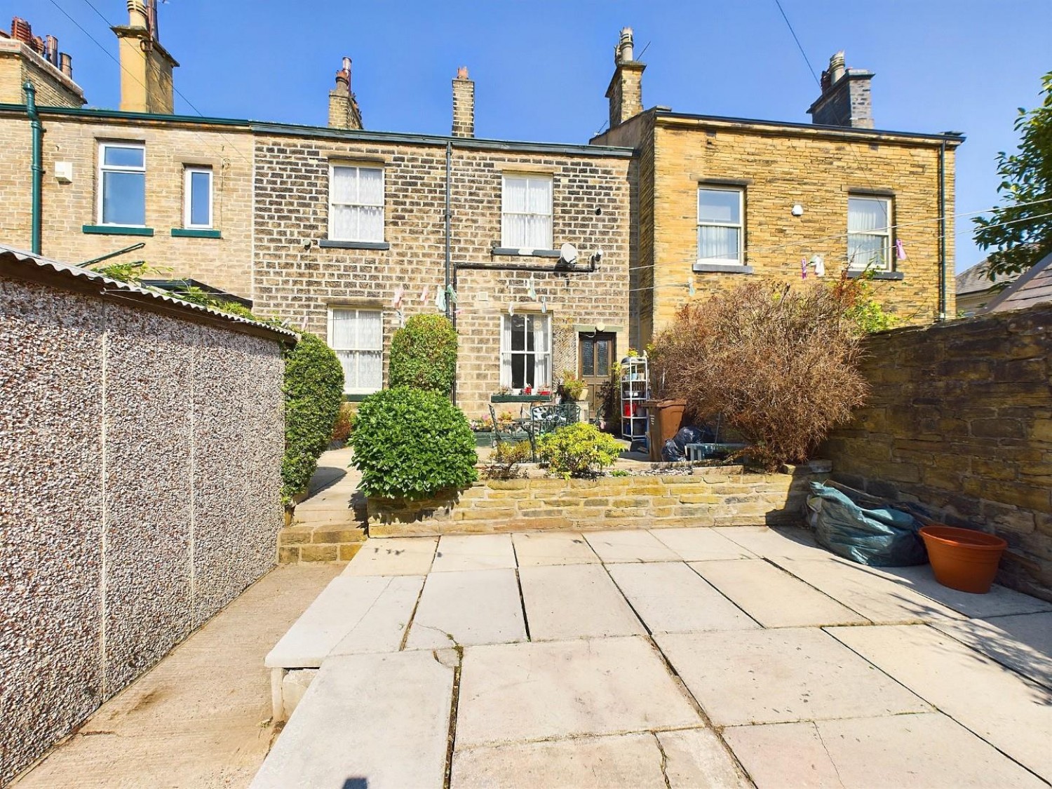 Kirkgate, Shipley, BD18 3EL