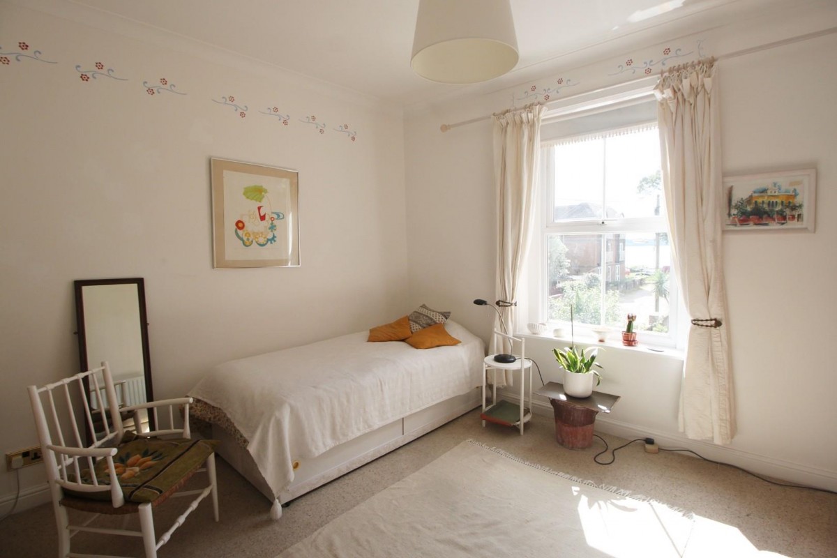 York Road, Netley Abbey, Southampton, SO31 5DD