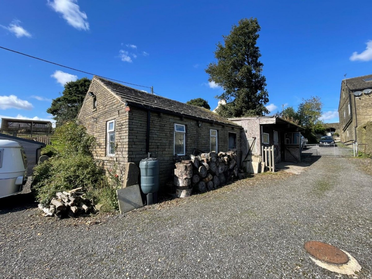 Upper Pikeley Farm, Allerton, Bradford