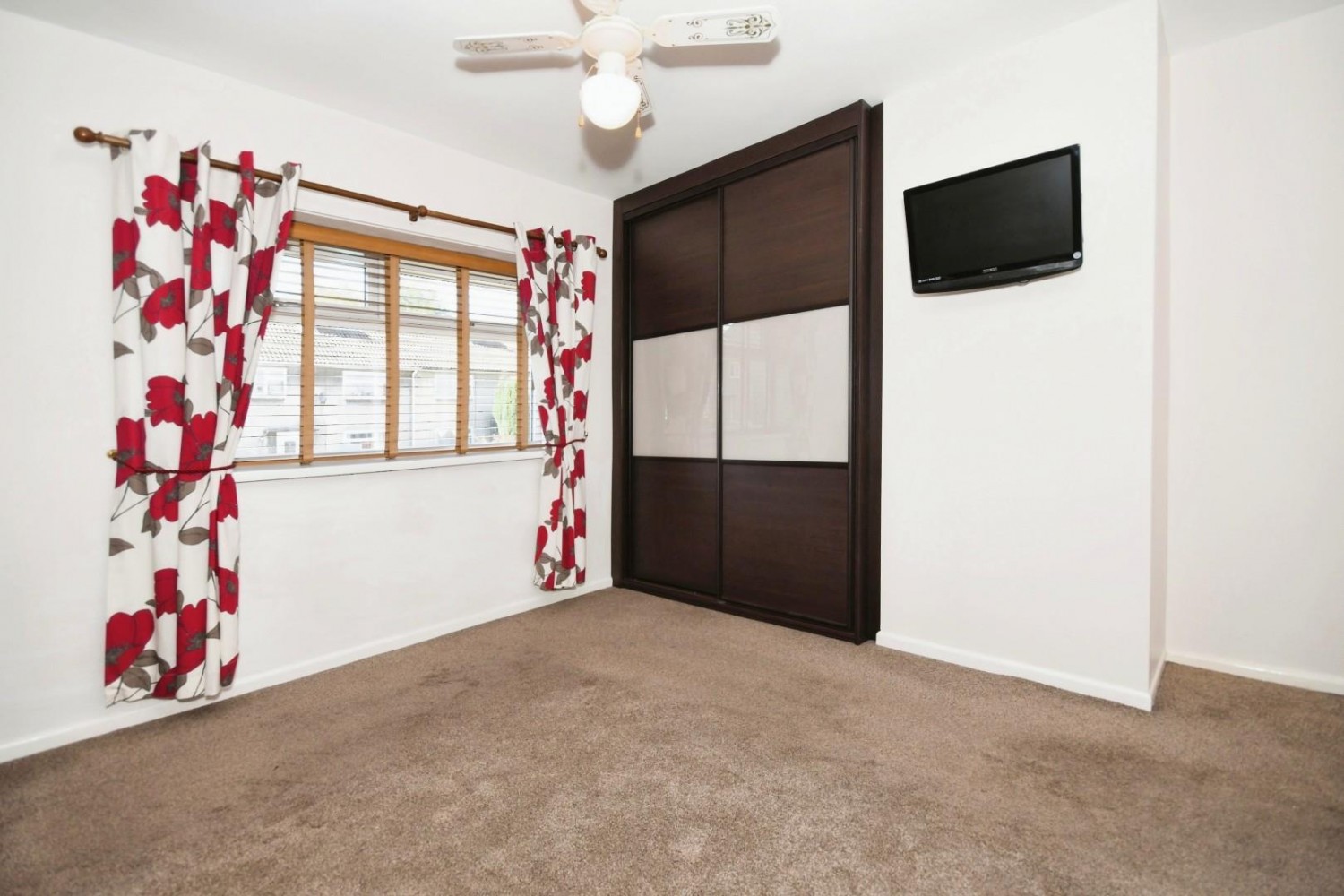 Somerset Drive, Brimington, Chesterfield, S43 1DH