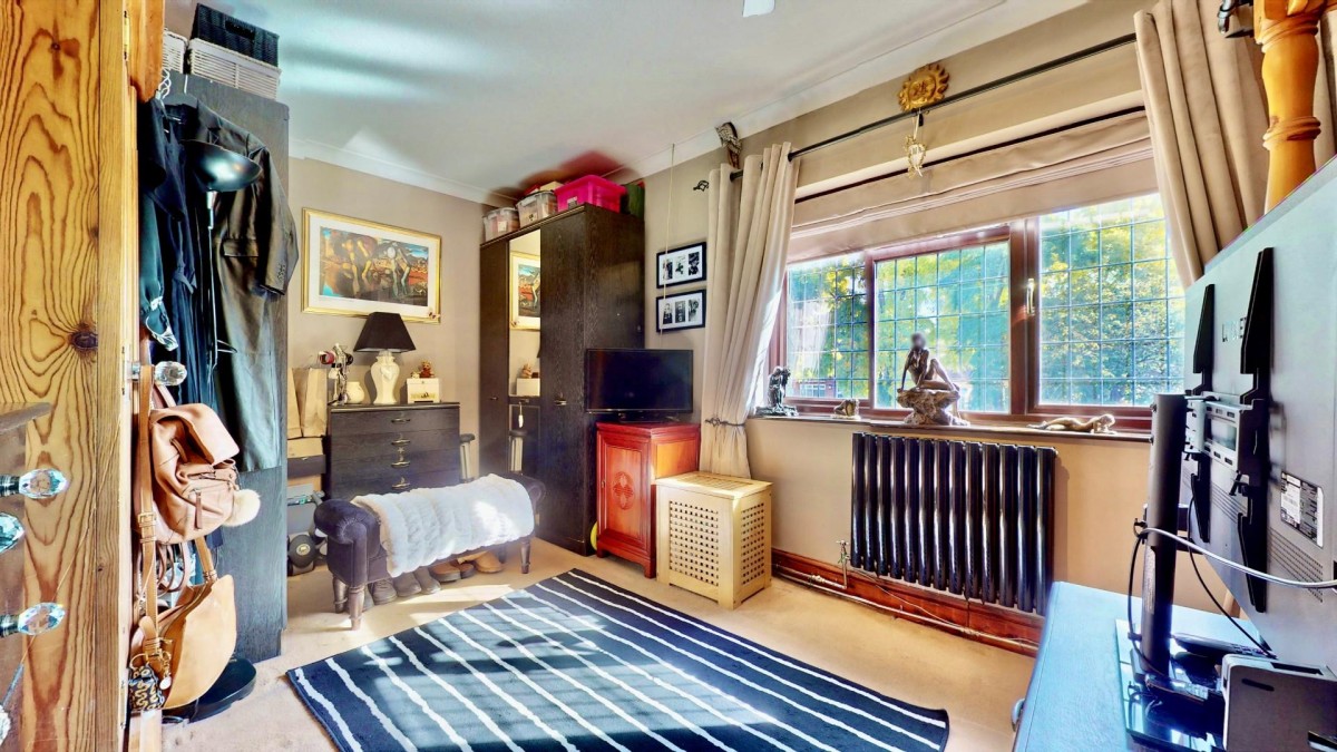 Chittys Lane, Dagenham, RM8