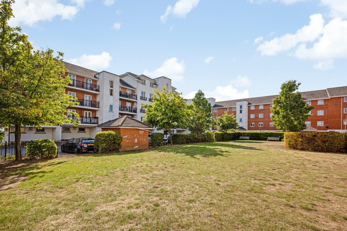 Hermitage Close, London