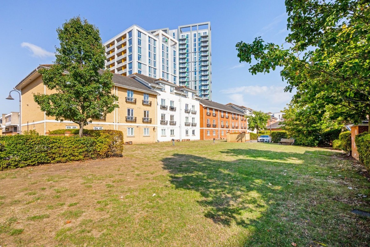 Hermitage Close, London