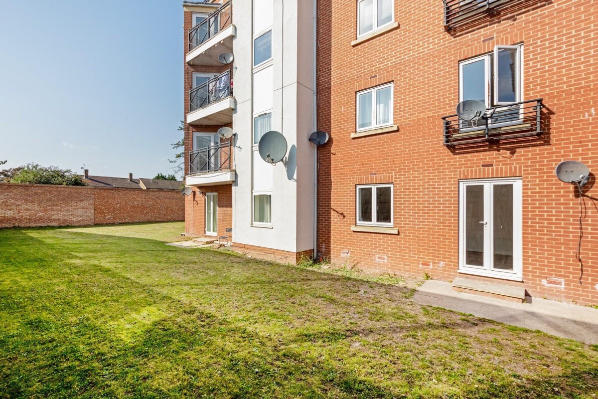 Hermitage Close, London