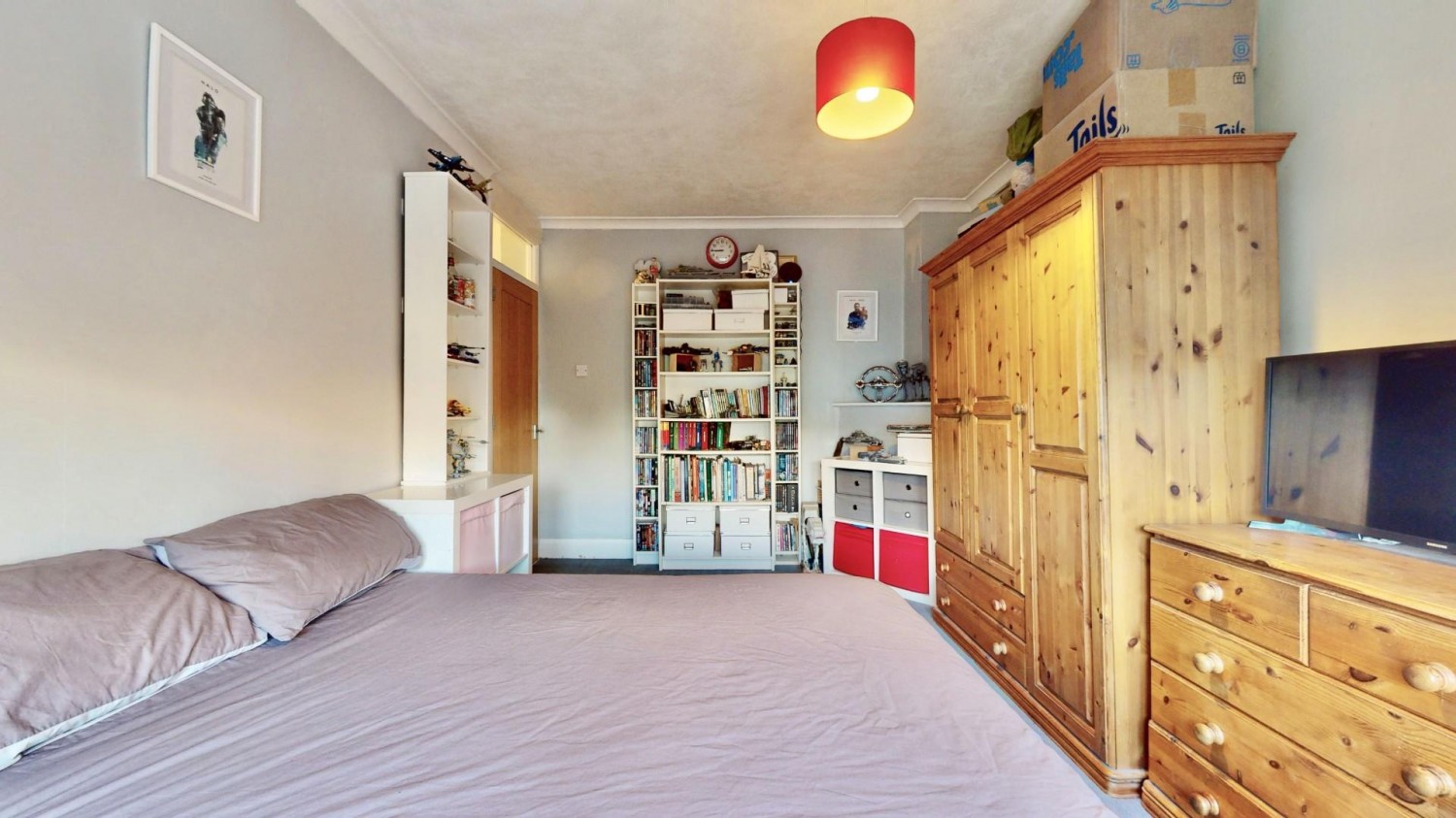 Mount Road, Dagenham, RM8