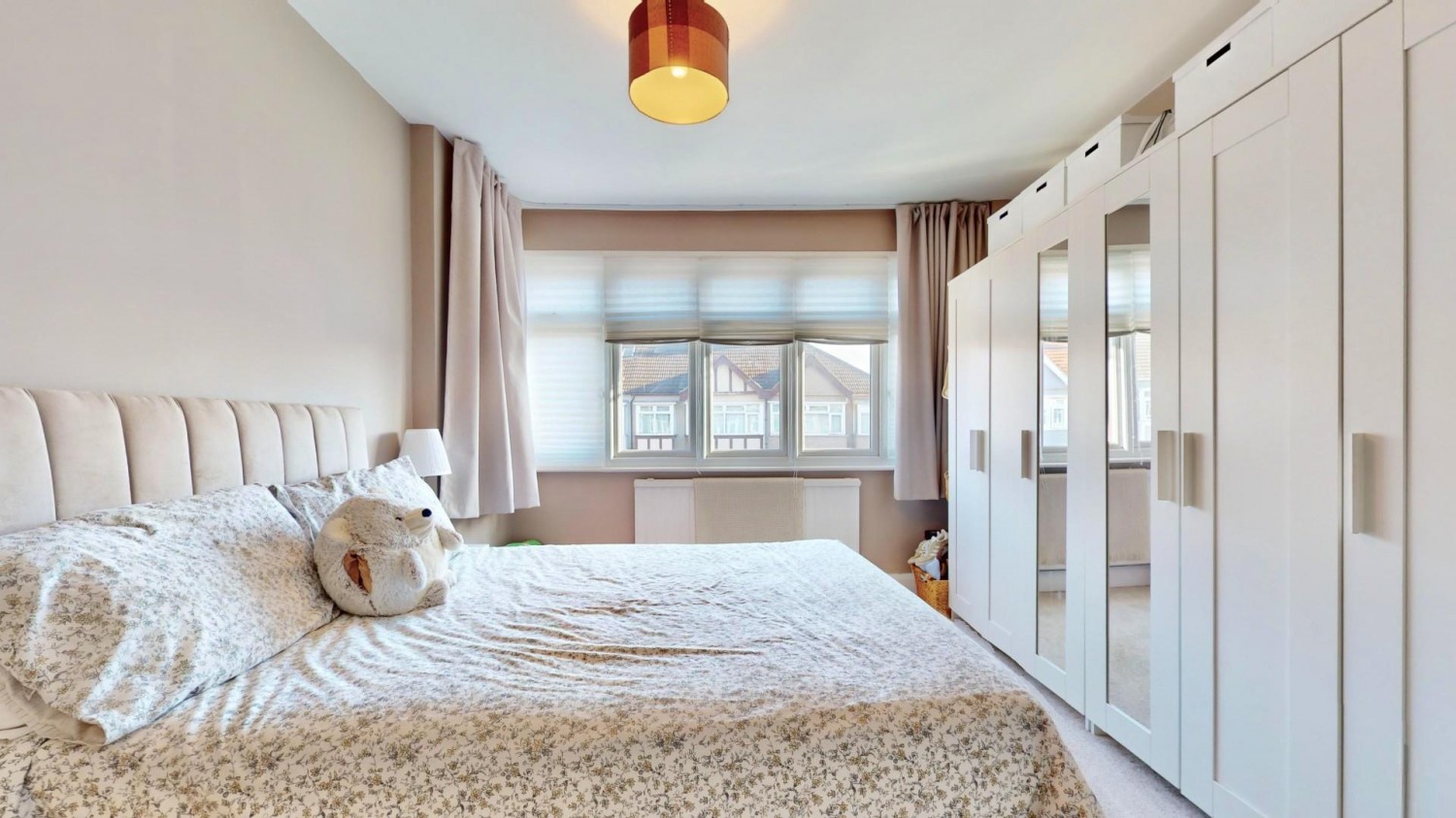 Mount Road, Dagenham, RM8