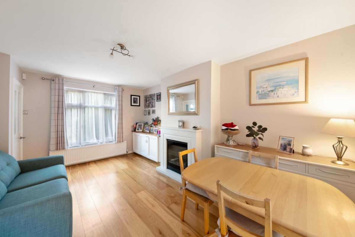 Kingsway, Hayes, UB3 2TZ