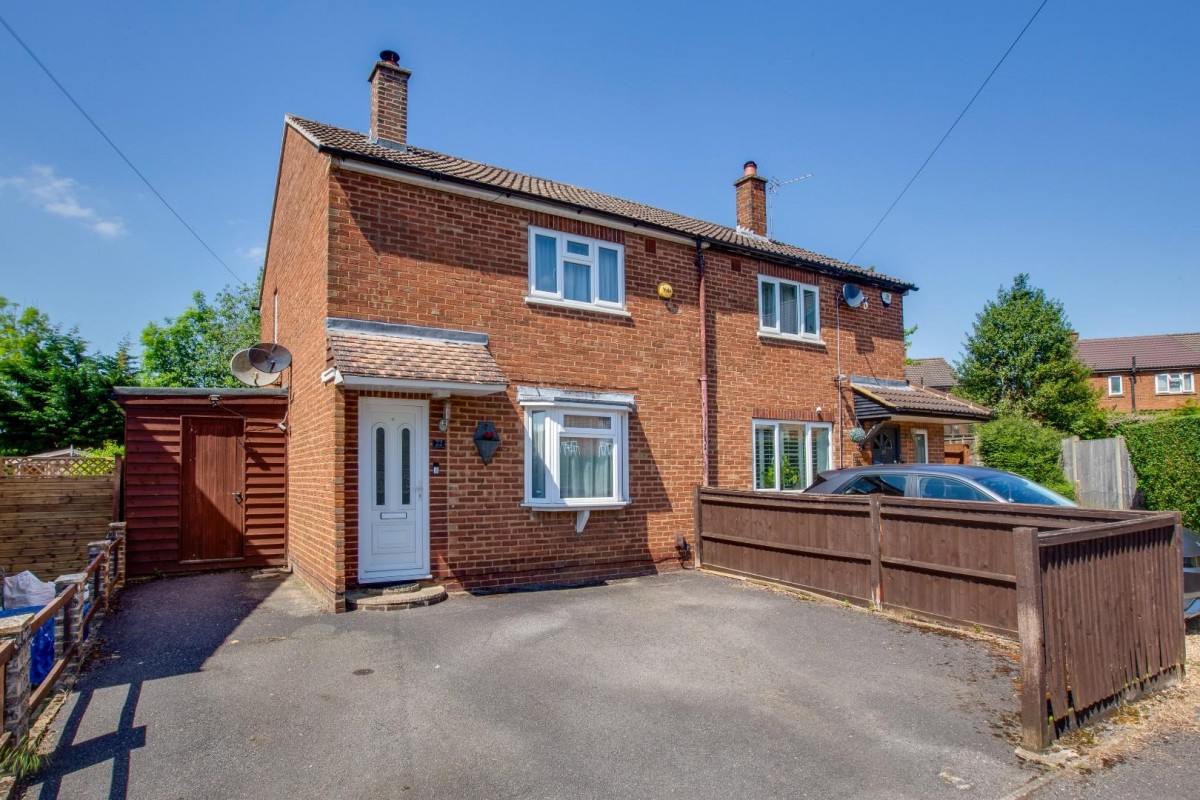 Charsley Close, Little Chalfont, Buckinghamshire, HP6 6QQ