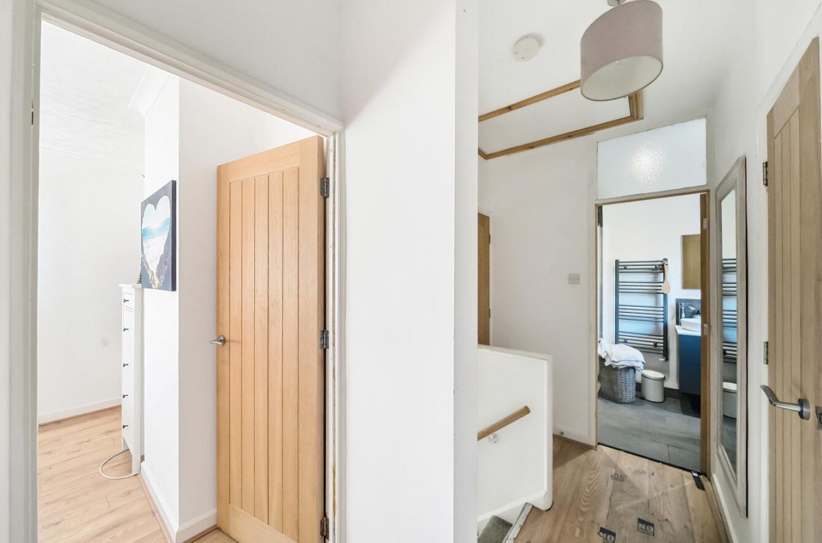 Bedford Grove, Cookridge, LS16