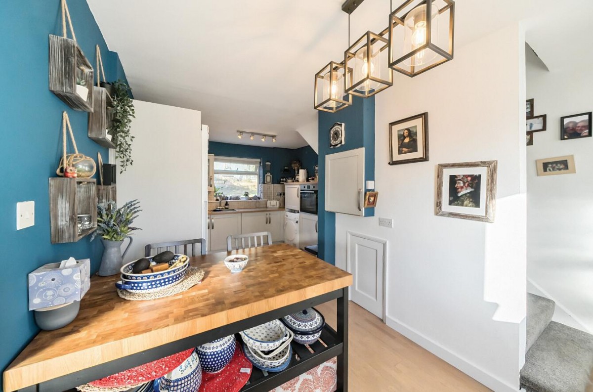 Bedford Grove, Cookridge, LS16