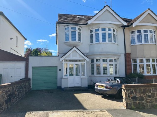 Bowden Drive, Hornchurch