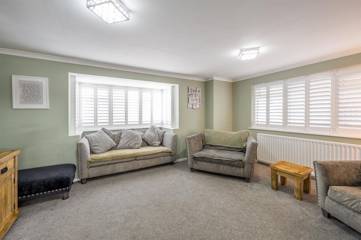 Racecourse Lane, Stourbridge, DY8 2RL