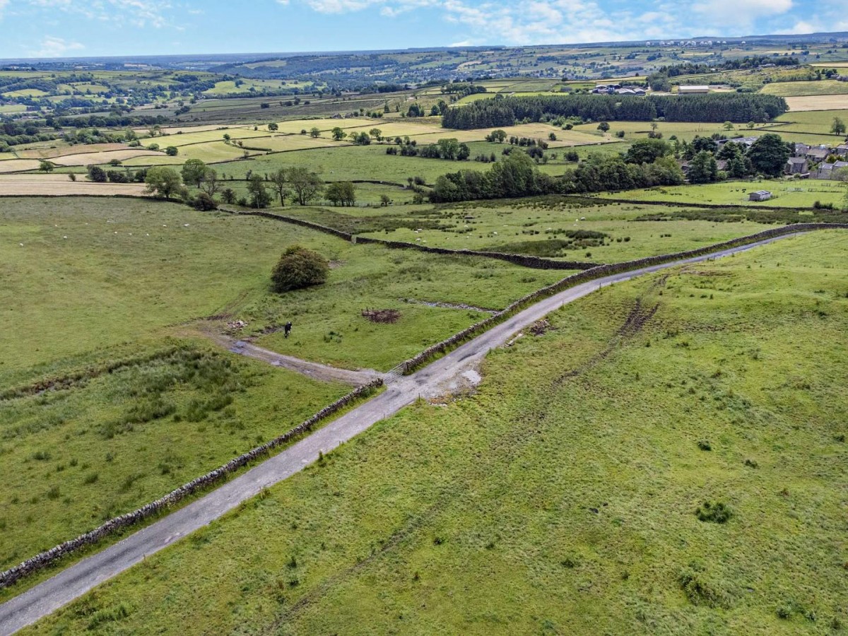 Heyshaw, Harrogate HG3 4HD
