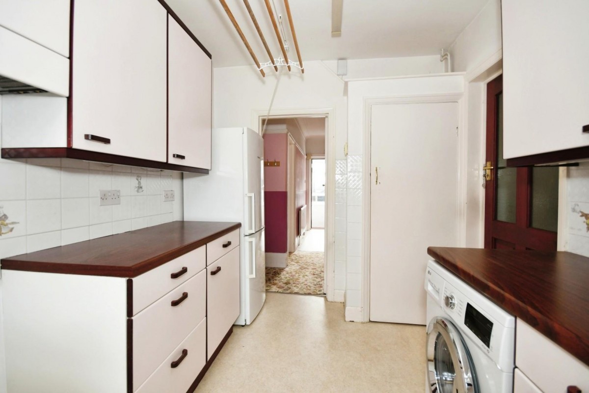 Cardoness Road, Crosspool, S10