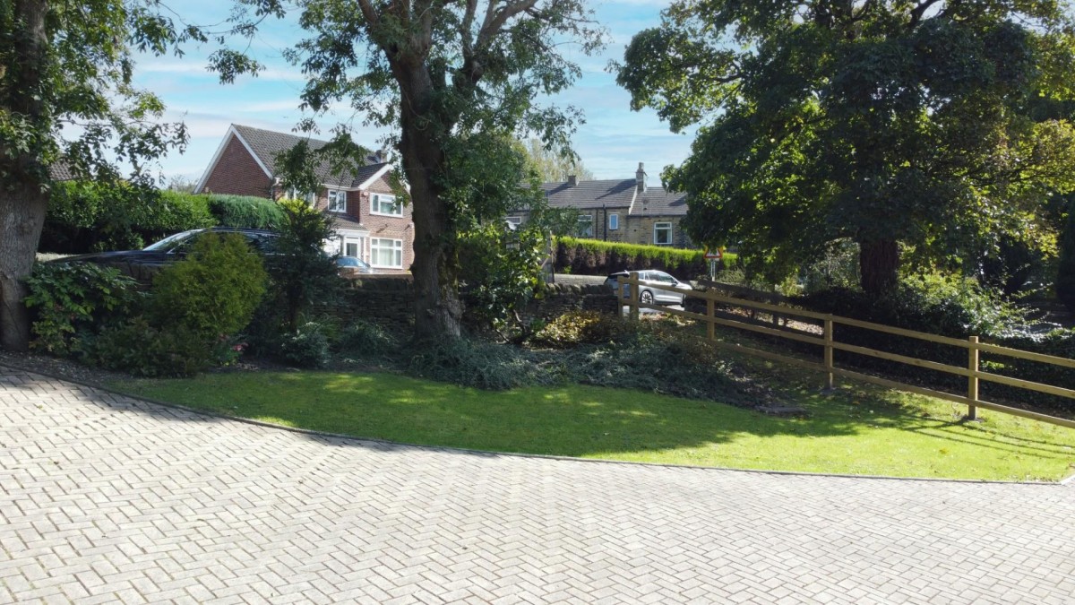 Waterloo Road, Pudsey