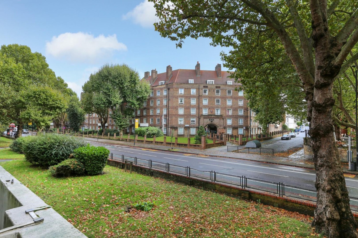 Peckham Road, London, SE5