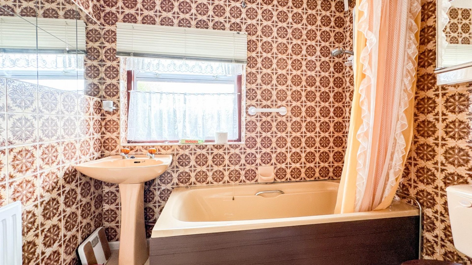3 bedroom House for sale in Beckington Walk, Knowle, Bristol, BS3 5EA