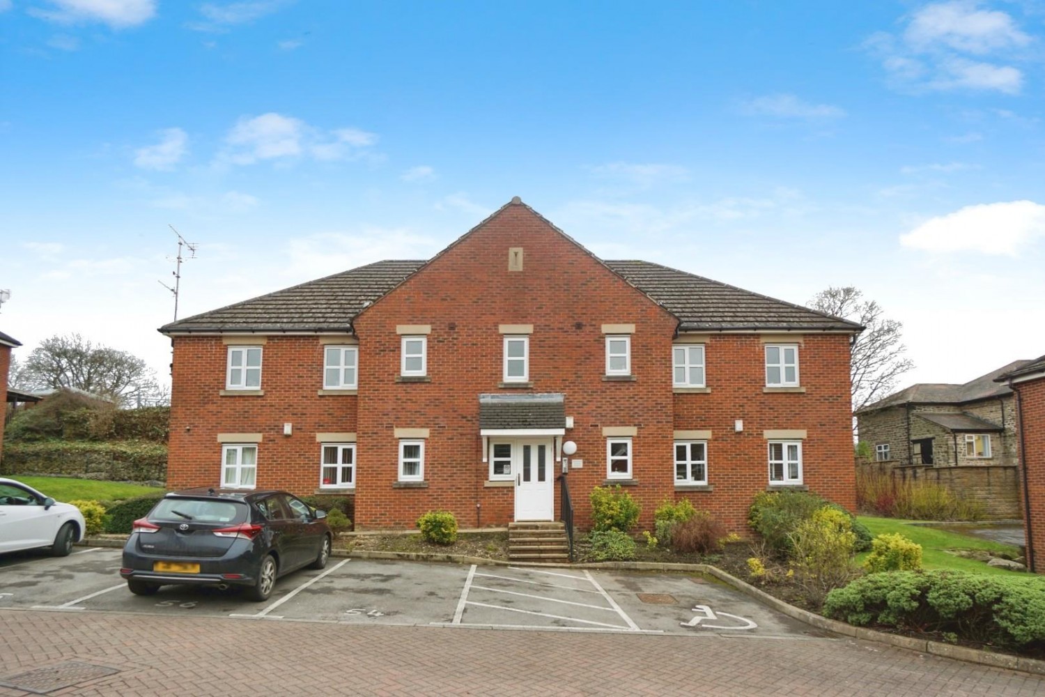St. Francis Close, Crosspool, S10