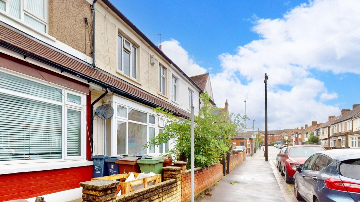 Bennett Road, Chadwell Heath, RM6