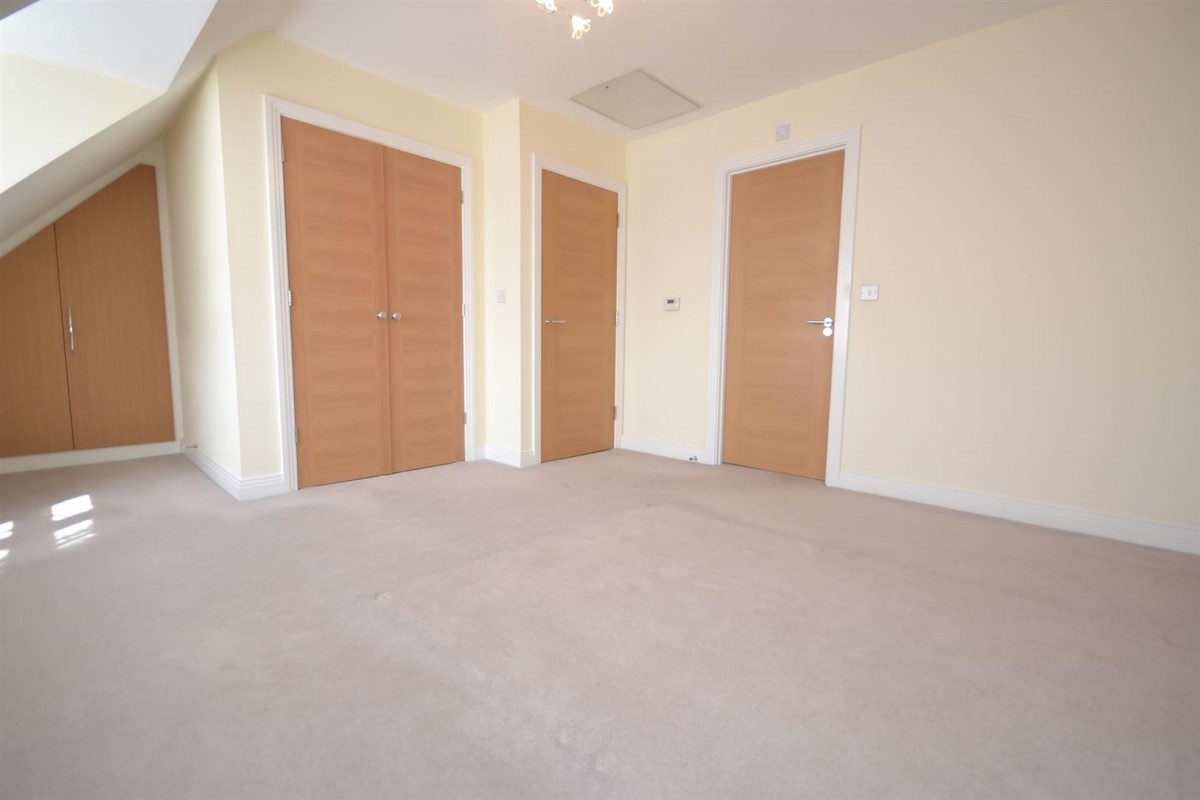 Freshers Grove, Reading, Berkshire