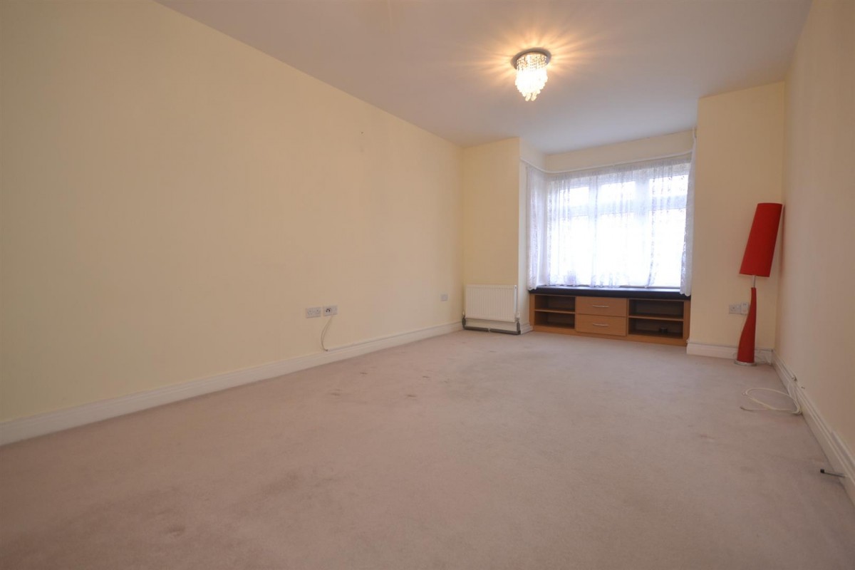 Freshers Grove, Reading, Berkshire