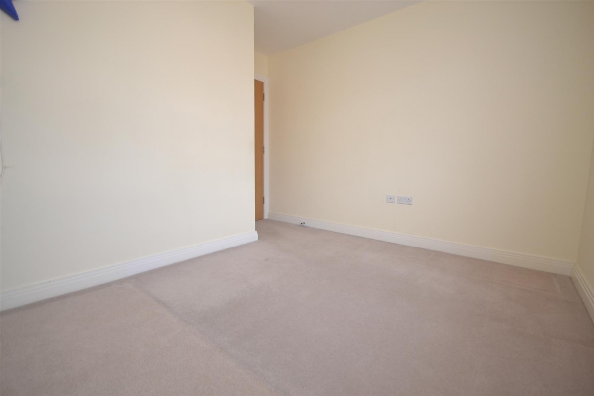 Freshers Grove, Reading, Berkshire