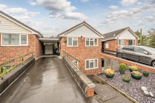 Lutley Drive, Pedmore, Stourbridge, DY9 0YQ