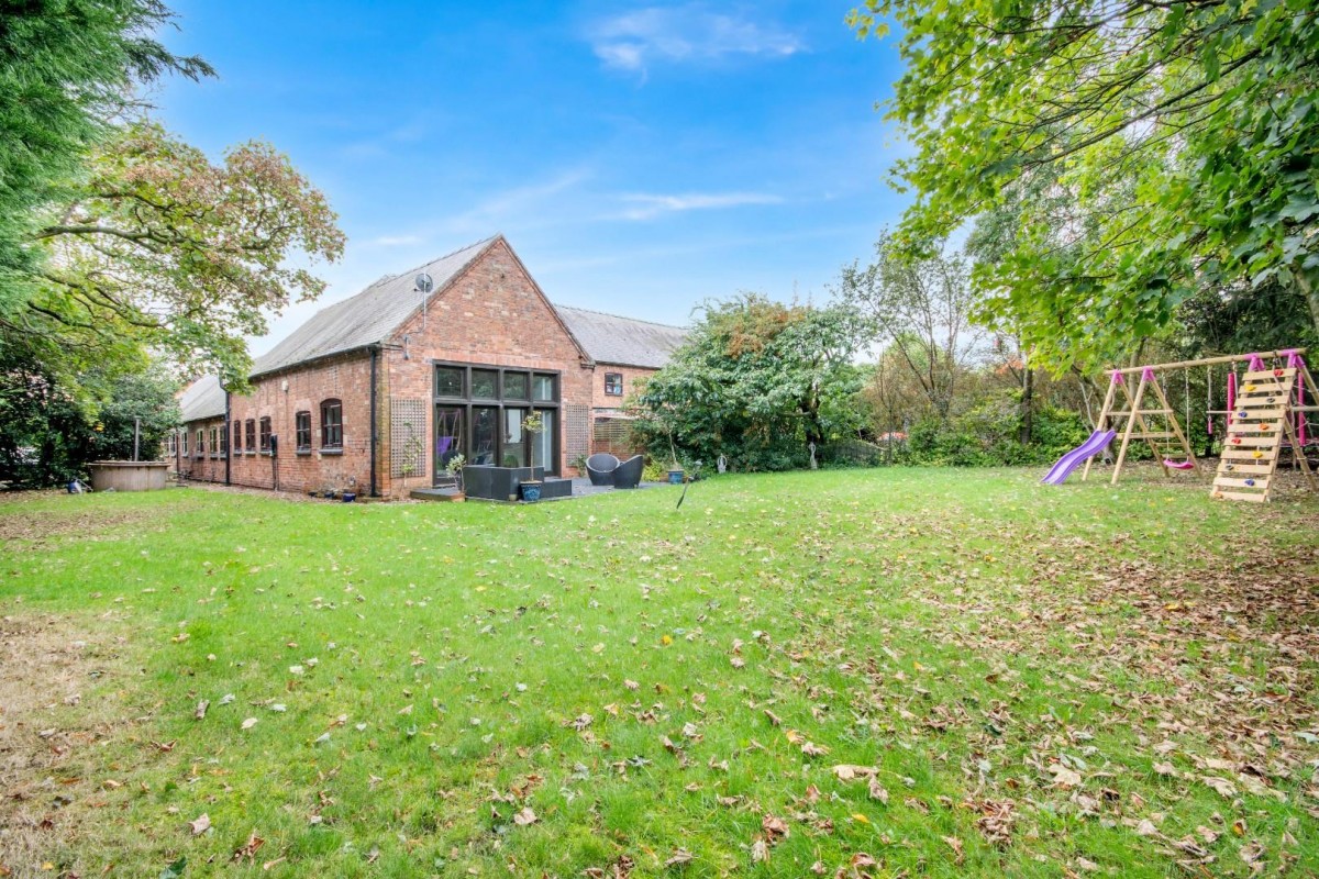 Great North Road, Barnby Moor, Retford