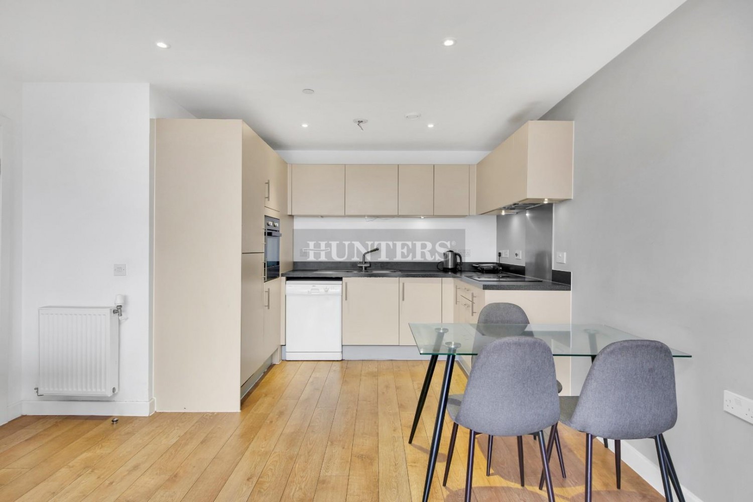 Moro Apartments, London, E14 6FT