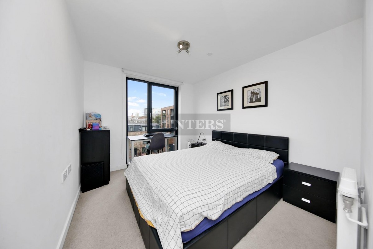 Moro Apartments, London, E14 6FT