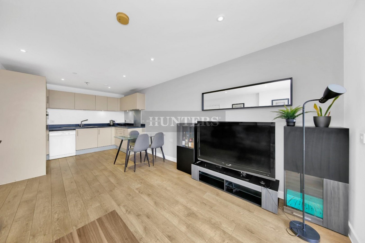 Moro Apartments, London, E14 6FT